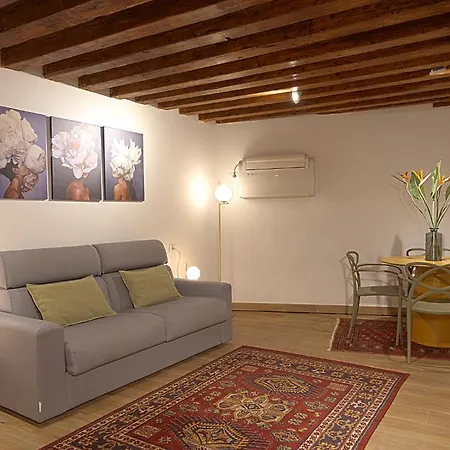 Apartment Mascherone Venedig